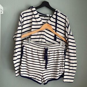 NWOT Gap nautical stripe hoodie and matching shorts set, medium, navy and white